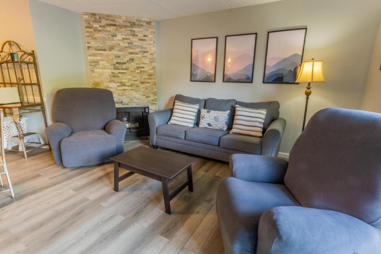 Family Bear Condos, Full King Suite, Kitchen, Pool Access Unit 103 Gatlinburg Exteriér fotografie
