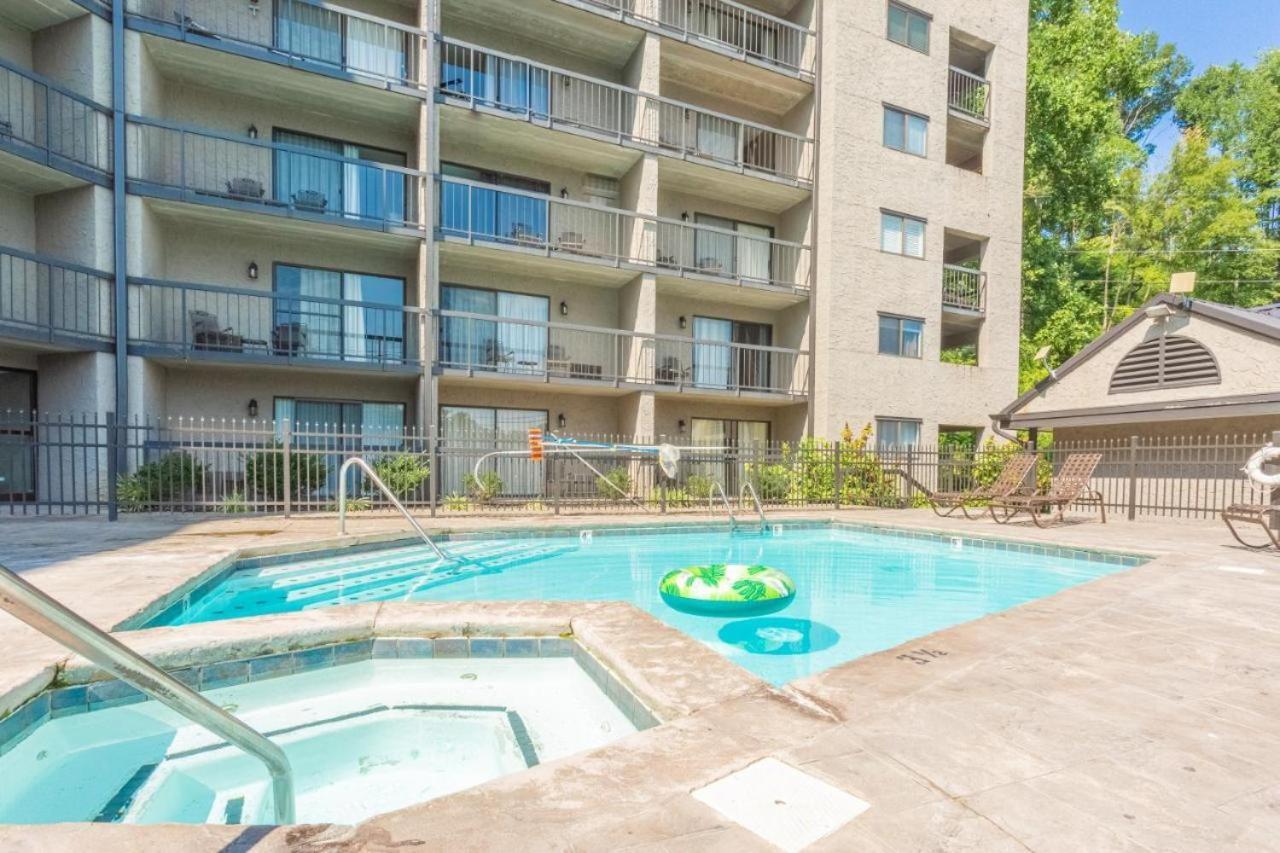 Family Bear Condos, Full King Suite, Kitchen, Pool Access Unit 103 Gatlinburg Exteriér fotografie